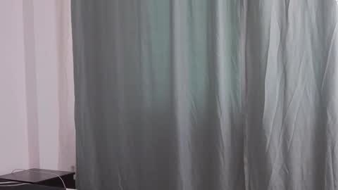 Snapshot of sophie_jeans chatting on October 2025 01:42:01 PM Sophie jeans online show from October 2025 01:42:01 PM