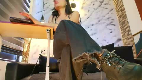 Snapshot of sophie_littles chatting on December 2025 12:55:01 PM Sophie online show from December 2025 12:55:01 PM