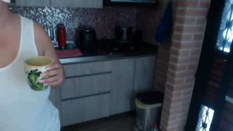 Snapshot of sophie_lopez1 chatting on June 2026 04:42:01 PM Sofa online show from June 2026 04:42:01 PM