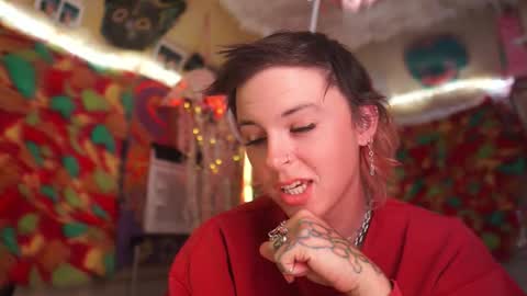 Snapshot of sophie_lovely chatting on November 2025 04:34:01 AM derpy derpington online show from November 2025 04:34:01 AM