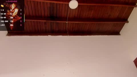 sophie_smith19 online show from September 2025 04:48:02 AM