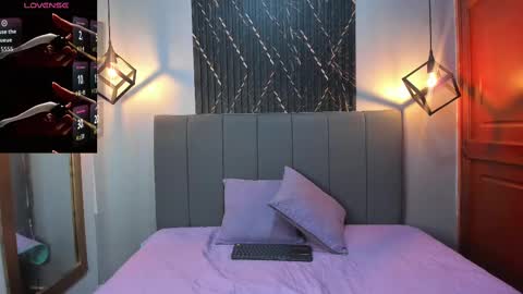 Sophie Sweet online show from September 2025 11:41:02 PM