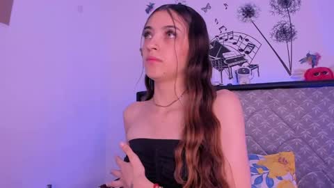 Sophie online show from April 2026 10:58:02 PM