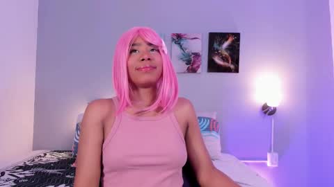 Snapshot of sophie_w1 chatting on November 2025 12:15:01 PM sophie_w1 online show from November 2025 12:15:01 PM