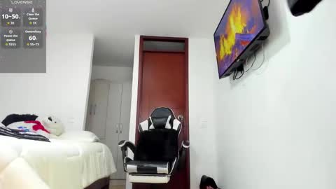 sophiebaker__ online show from September 2025 02:55:01 AM