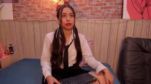 Sophie online show from December 2024 12:17:02 PM