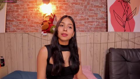 Sophie online show from December 2024 12:01:02 PM