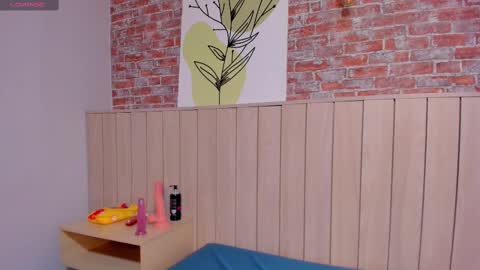 Sophie online show from March 2025 03:02:02 PM