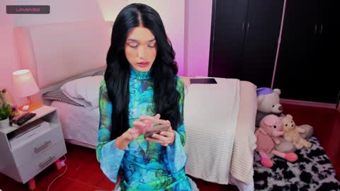 Snapshot of sophiecornett chatting on December 2024 02:03:02 PM    online show from December 2024 02:03:02 PM