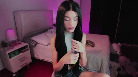 Snapshot of sophiecornett chatting on September 2025 02:58:02 AM    online show from September 2025 02:58:02 AM