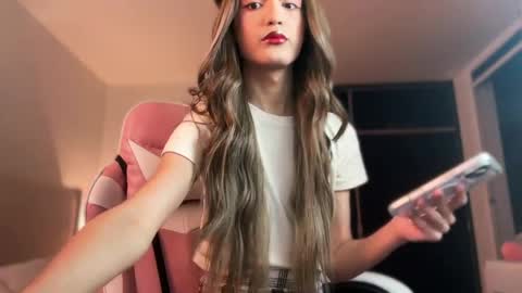 Snapshot of sophiecornett chatting on May 2026 12:59:01 AM online show from May 2026 12:59:01 AM