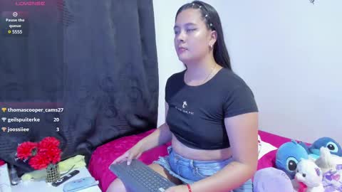 Sophie Woods  online show from February 2025 11:46:02 PM