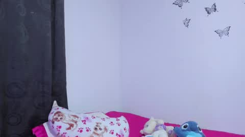 Sophie Woods  online show from February 2025 02:28:01 AM