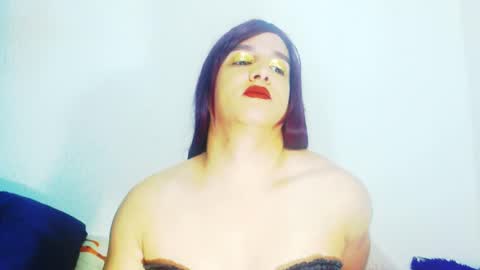 sophiehillsxo online show from April 2026 11:08:02 PM