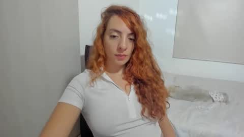 Sophia online show from November 2025 05:18:02 AM