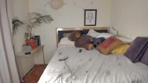 Snapshot of sophielondono21 chatting on November 2025 11:04:01 PM SofiTrans21 online show from November 2025 11:04:01 PM