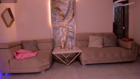 Snapshot of sophiepalmerx chatting on March 2025 01:26:02 PM Sophie Palmer online show from March 2025 01:26:02 PM