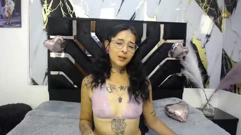 sophieesmithcs online show from April 2026 09:09:02 PM