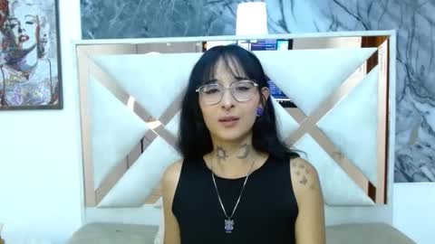 sophieesmithcs online show from April 2026 08:03:02 PM