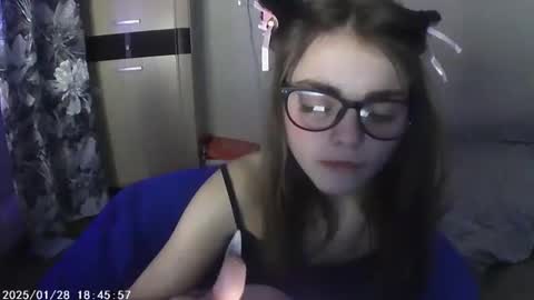 Sophie and my bestie Mandy    online show from January 2025 08:28:01 PM