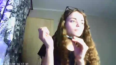 Sophie and my bestie Mandy    online show from February 2025 06:01:01 PM