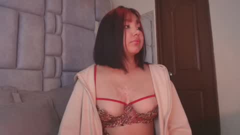 Snapshot of sophievv chatting on September 2025 12:48:01 PM Sophie online show from September 2025 12:48:01 PM