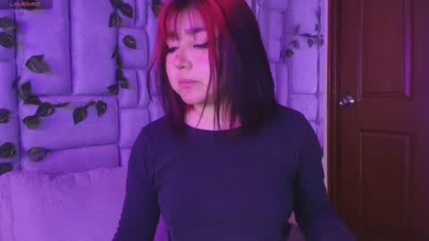 Snapshot of sophievv chatting on September 2025 12:18:02 PM Sophie online show from September 2025 12:18:02 PM