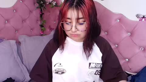 Snapshot of sophievv chatting on September 2025 07:08:01 PM Sophie online show from September 2025 07:08:01 PM