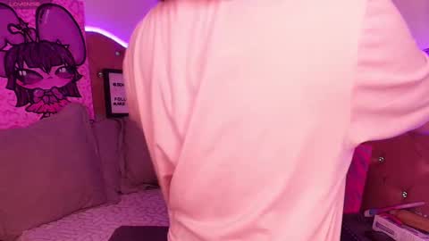 Snapshot of sophievv chatting on October 2025 07:01:02 PM Sophie online show from October 2025 07:01:02 PM