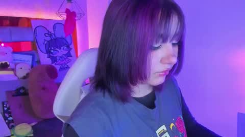 Snapshot of sophievv chatting on December 2025 07:53:02 PM Sophie online show from December 2025 07:53:02 PM