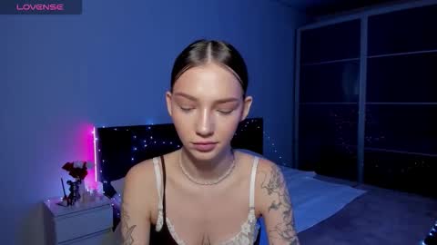Snapshot of sophiewildcat chatting on March 2026 12:32:02 AM sophiewildcat online show from March 2026 12:32:02 AM