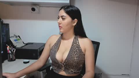 Sophiee online show from April 2026 12:06:01 AM