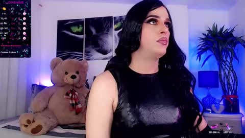 Sophie Sweet online show from January 2025 09:28:02 AM