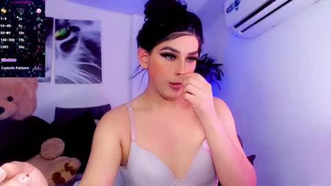 Sophie Sweet online show from March 2025 02:05:02 PM