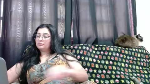 Snapshot of sophirivers chatting on October 2025 08:31:02 PM sophirivers online show from October 2025 08:31:02 PM