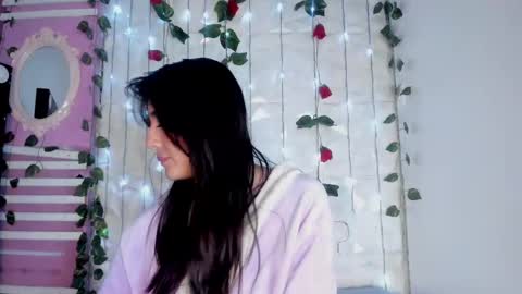 SOPHY ROGERS online show from March 2025 02:56:02 PM