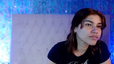 Snapshot of sophye_logan chatting on February 2025 03:21:02 AM sophye_logan online show from February 2025 03:21:02 AM