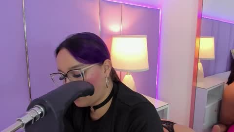 Snapshot of sophyruiz_ chatting on November 2025 11:51:02 AM Sophy online show from November 2025 11:51:02 AM