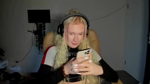 soska_albinosk online show from December 2025 08:25:02 PM