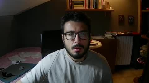 Snapshot of soulground77 chatting on September 2025 08:52:02 PM Lucag88 online show from September 2025 08:52:02 PM