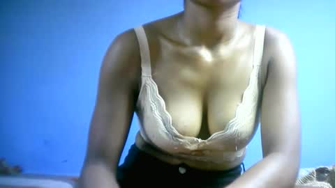 sourayaa online show from March 2026 09:11:01 PM