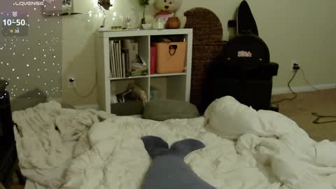 Snapshot of southerbunny chatting on October 2025 10:02:02 AM Bunnydathug online show from October 2025 10:02:02 AM