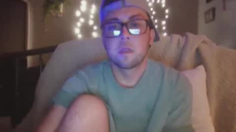 Snapshot of southernpeach95 chatting on December 2025 06:51:01 AM SouthernPeach online show from December 2025 06:51:01 AM