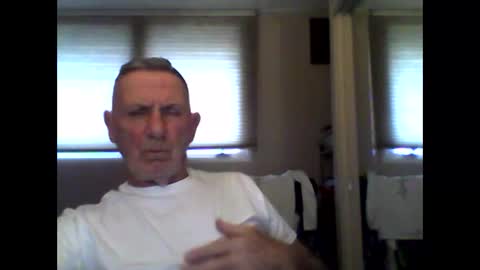 sox1957 online show from December 2025 08:48:01 PM