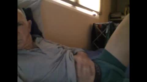 sox1957 online show from December 2025 02:24:01 PM