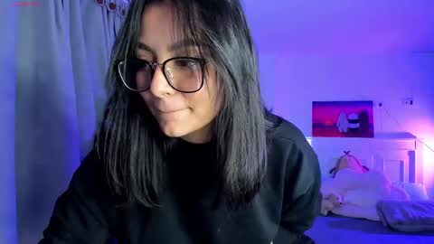 Snapshot of soy___lili chatting on December 2024 02:38:02 AM Lili online show from December 2024 02:38:02 AM