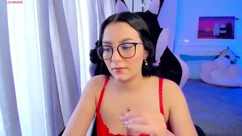 Snapshot of soy___lili chatting on January 2025 06:44:01 PM Lili online show from January 2025 06:44:01 PM