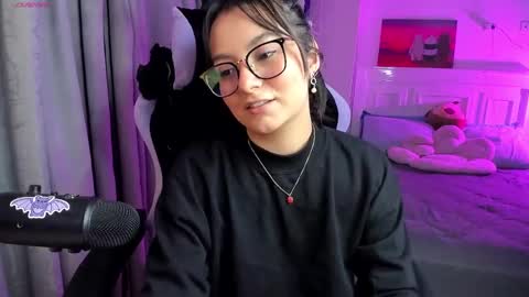 Snapshot of soy___lili chatting on January 2025 02:56:01 AM Lili online show from January 2025 02:56:01 AM