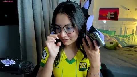 Snapshot of soy___lili chatting on January 2025 03:00:02 AM Lili online show from January 2025 03:00:02 AM