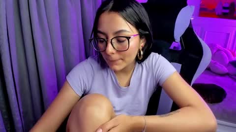 Snapshot of soy___lili chatting on February 2025 01:45:02 AM Lili online show from February 2025 01:45:02 AM